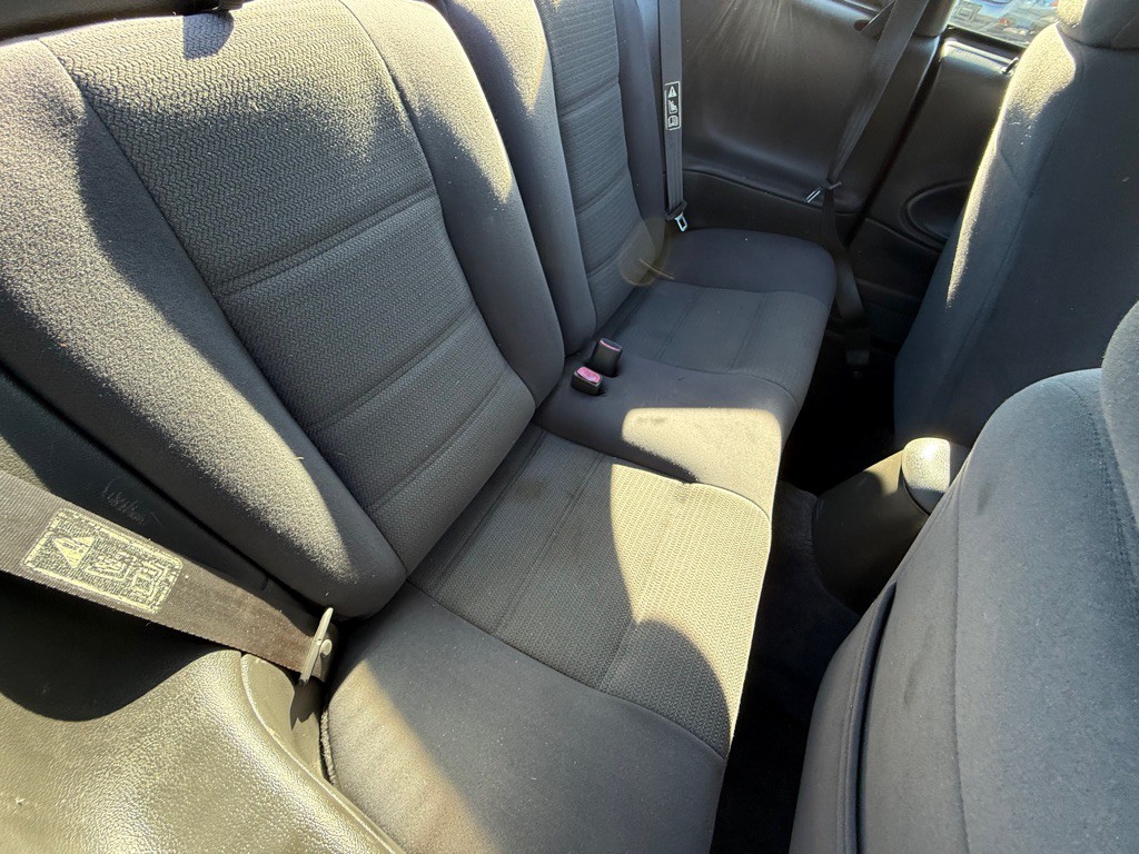 2002 Ford Mustang Image 17