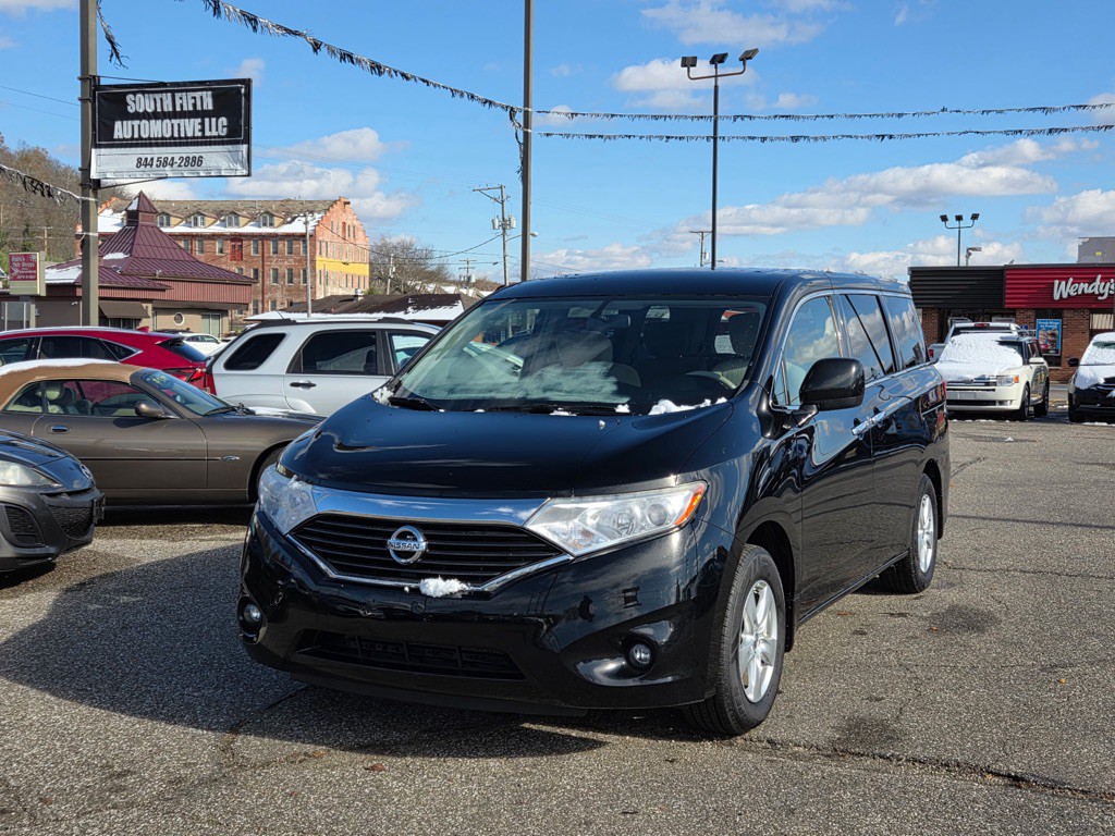 2015 Nissan Quest Image 2