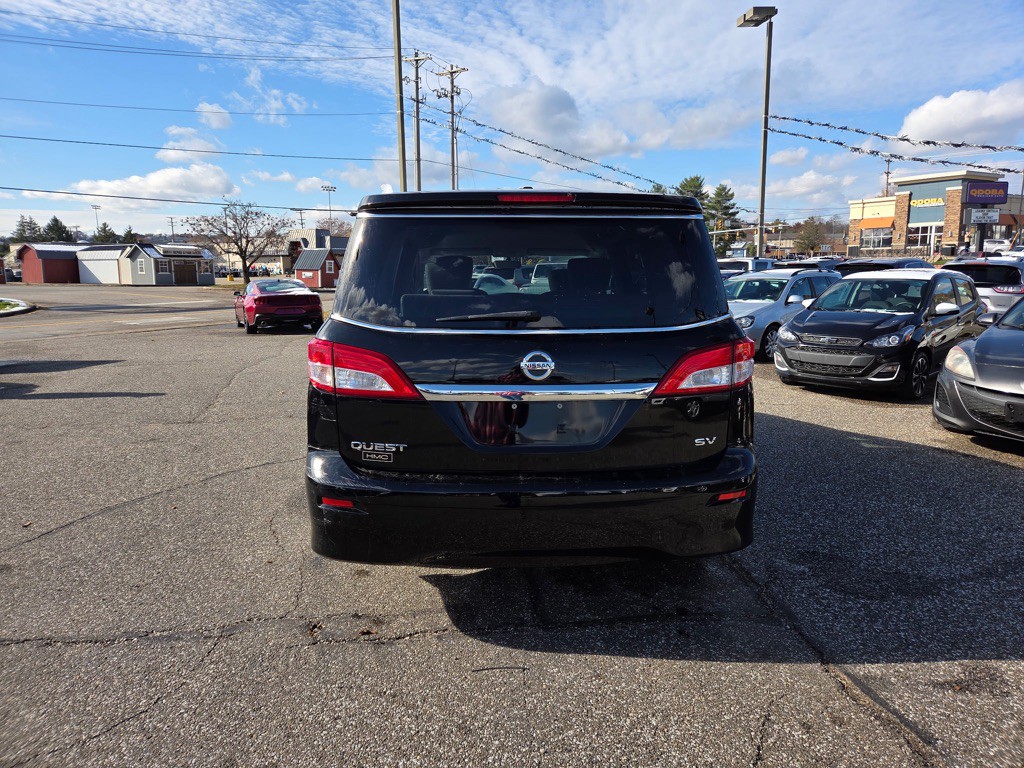 2015 Nissan Quest Image 7