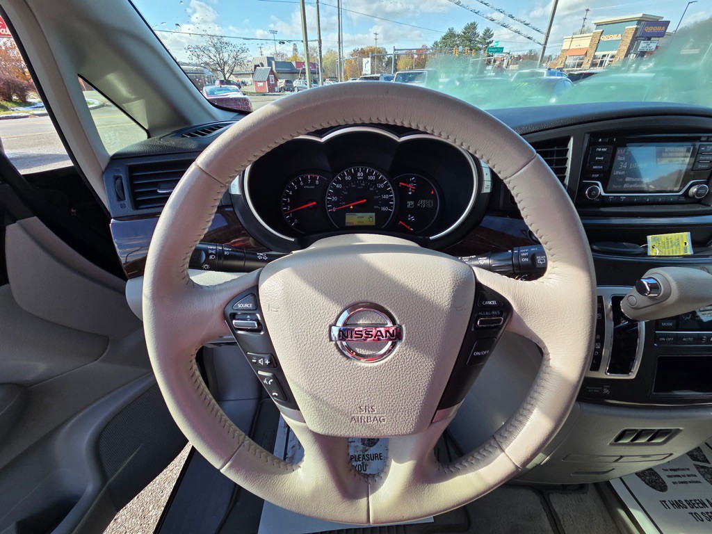 2015 Nissan Quest Image 12