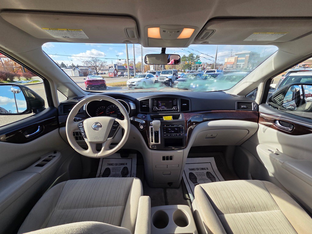 2015 Nissan Quest Image 20