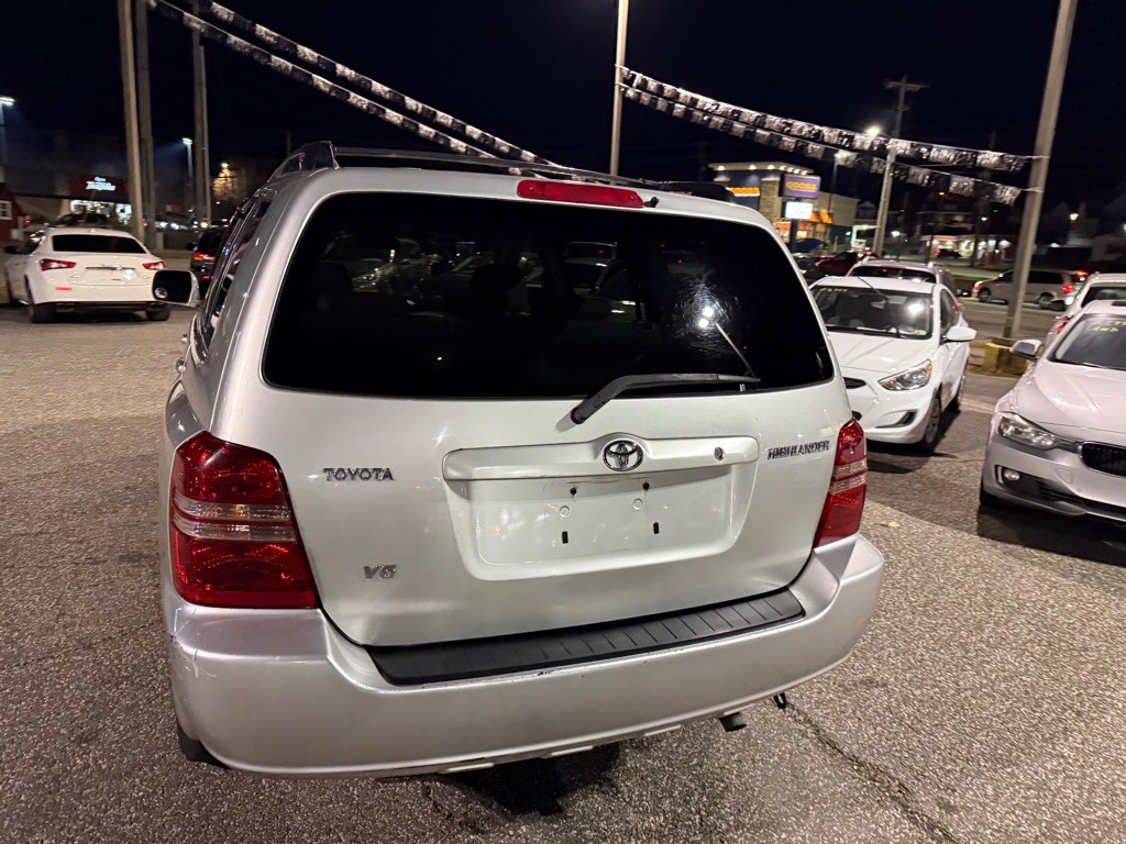 2003 Toyota Highlander Image 9