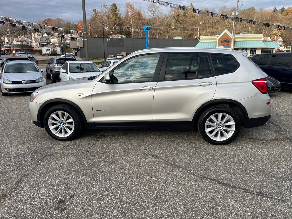 2017 BMW X3 Image 9