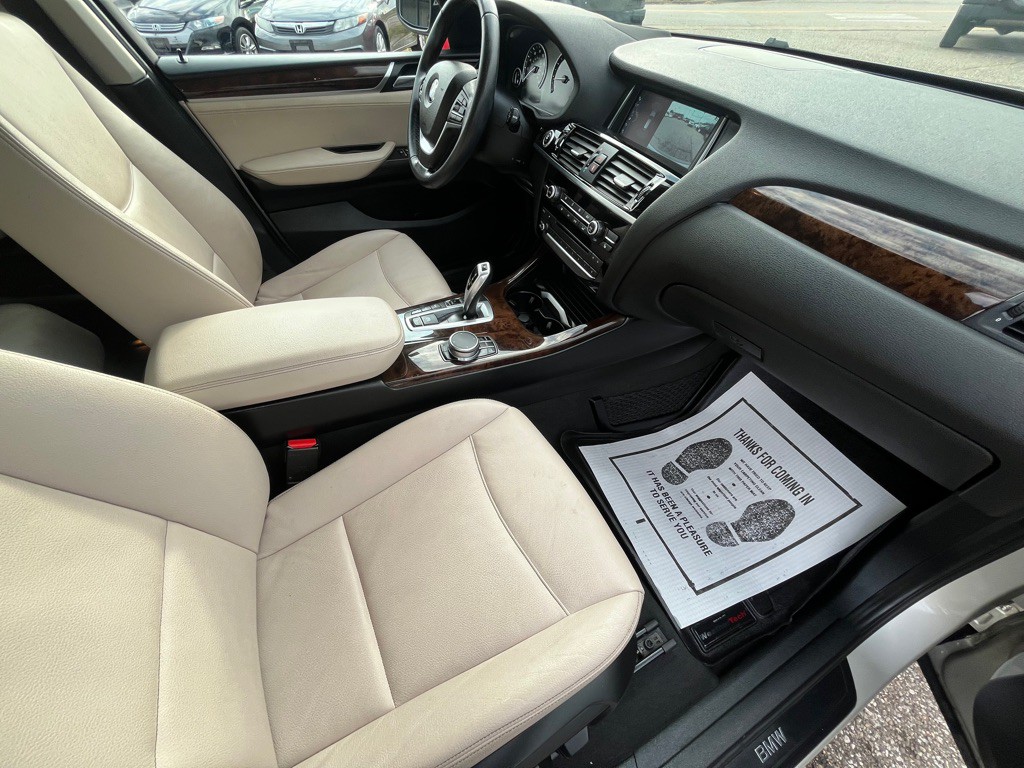 2017 BMW X3 Image 15