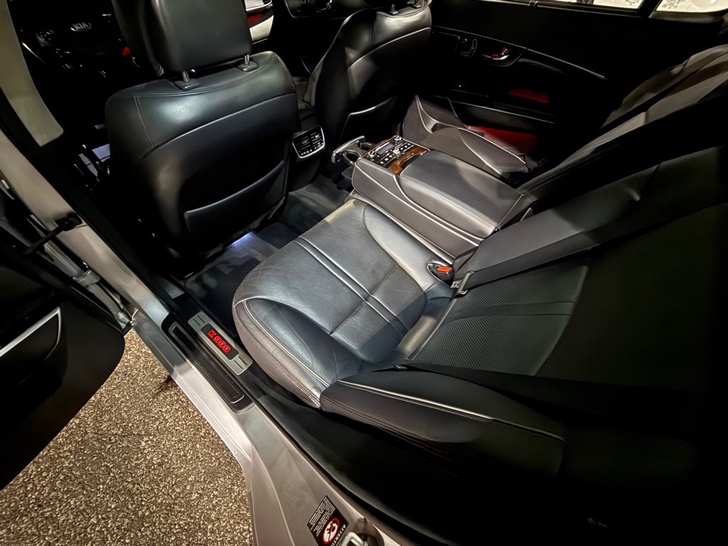 2015 Kia K900 Image 25