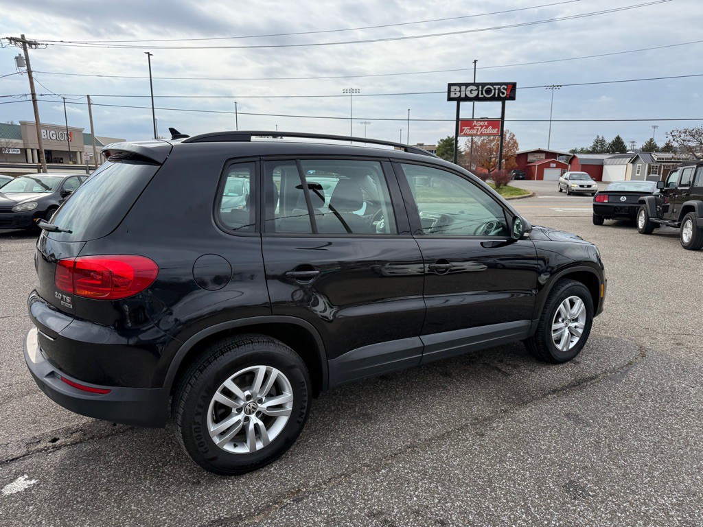 2015 Volkswagen Tiguan Image 8