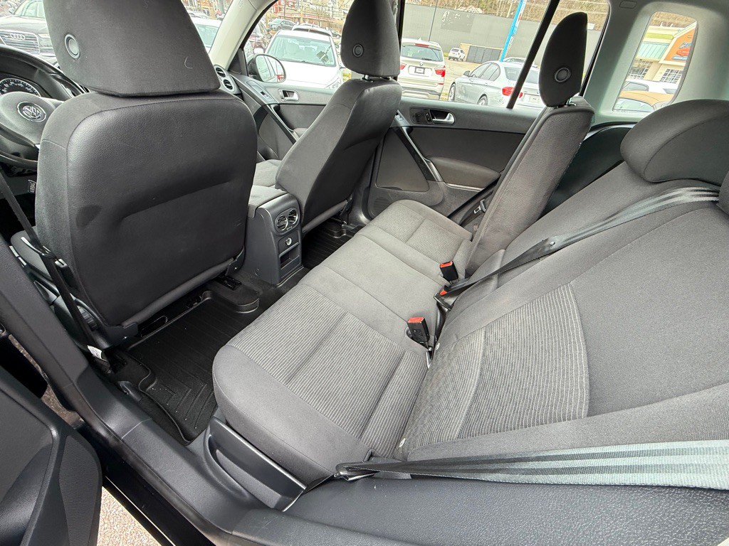 2015 Volkswagen Tiguan Image 16