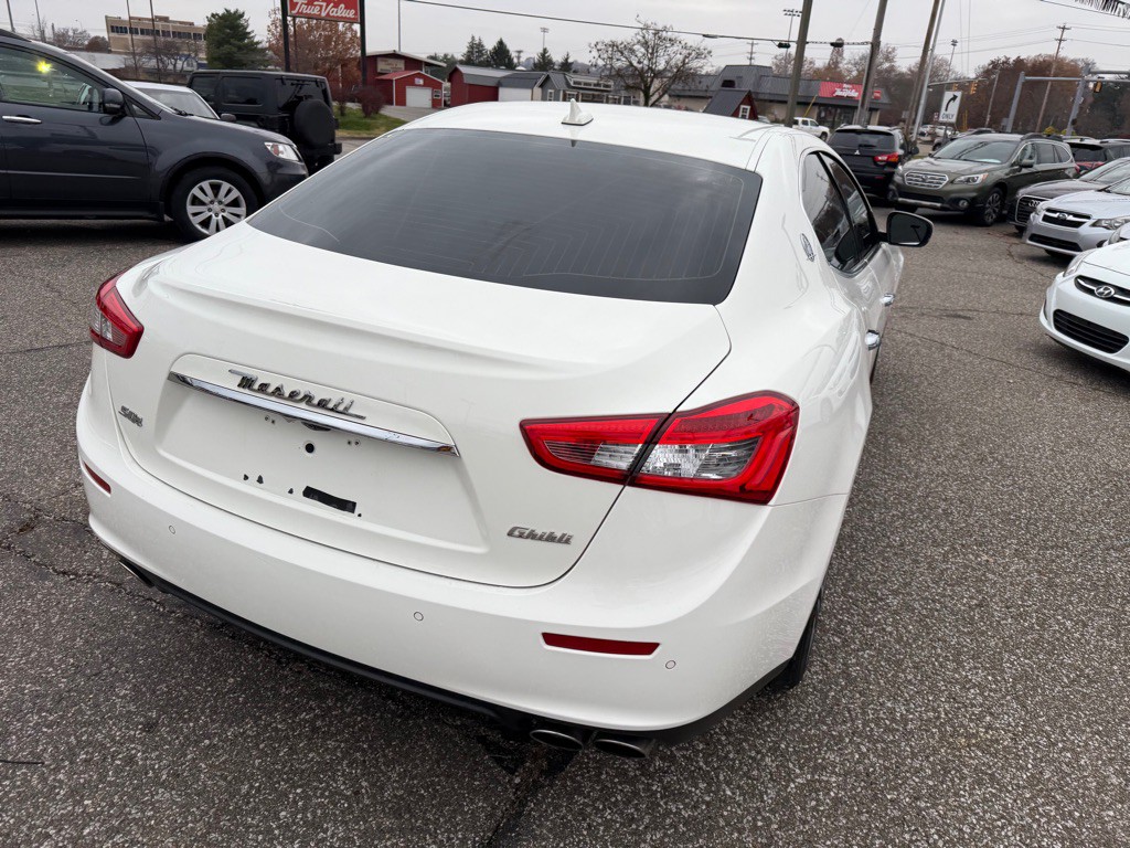 2017 Maserati Ghibli Image 8