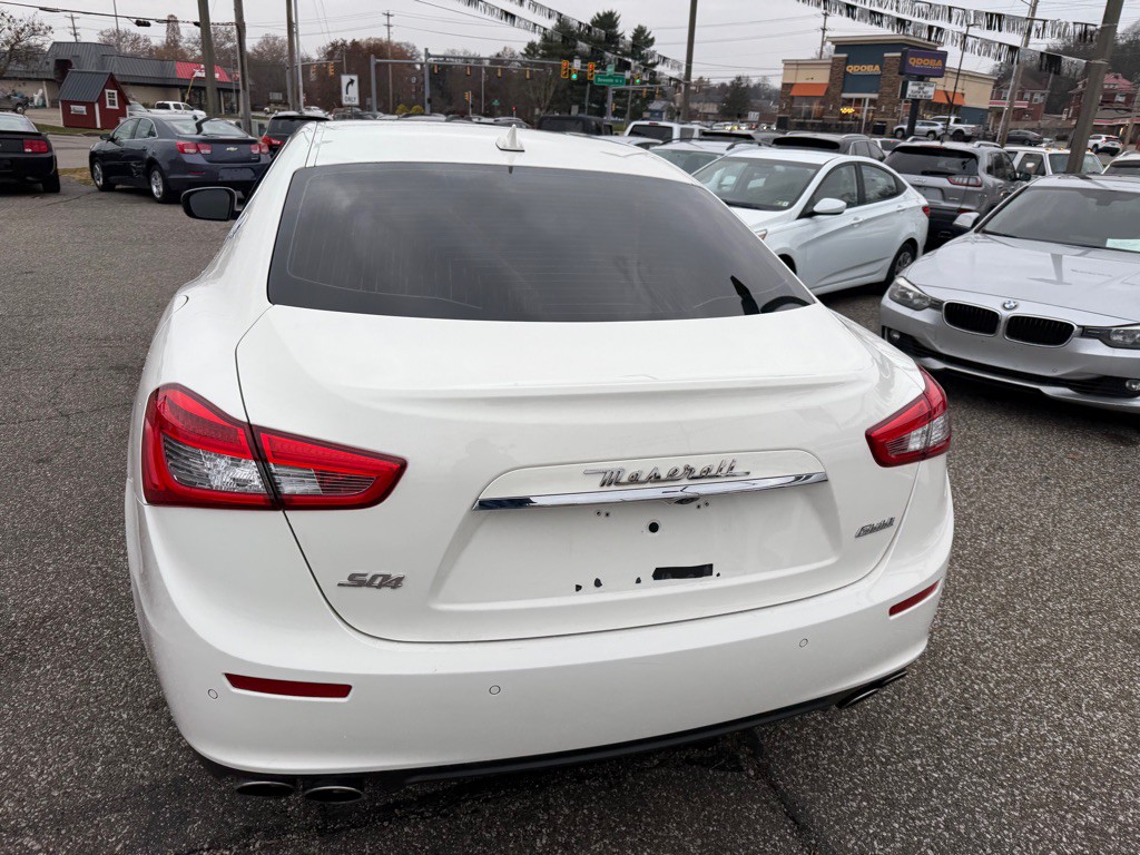 2017 Maserati Ghibli Image 9