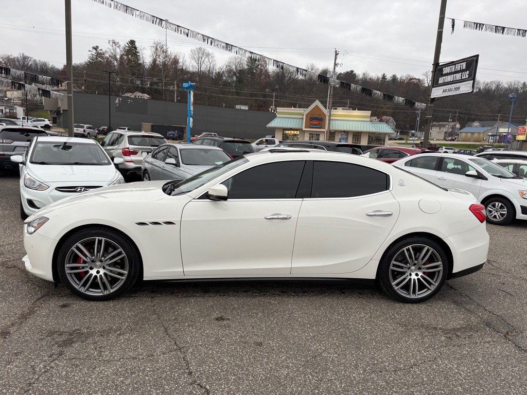 2017 Maserati Ghibli Image 12