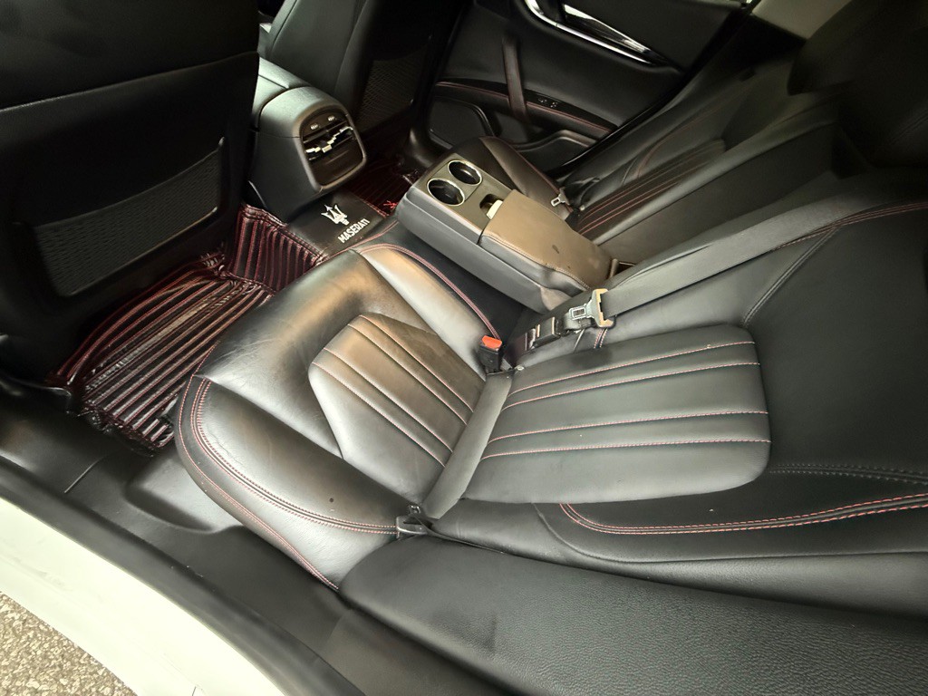 2017 Maserati Ghibli Image 15