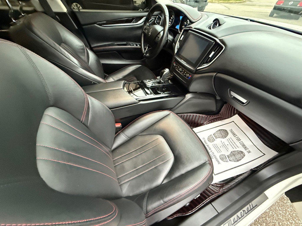 2017 Maserati Ghibli Image 19