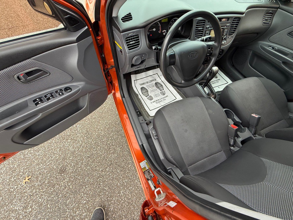 2009 Kia Rio Image 17