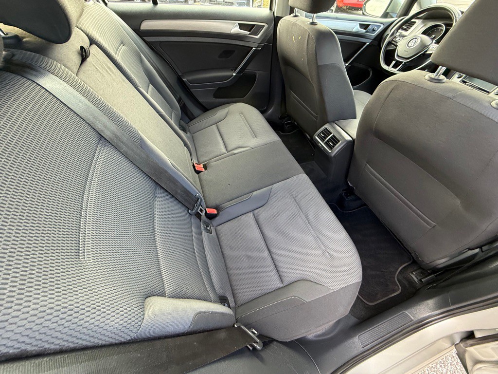 2017 Volkswagen Golf Image 13