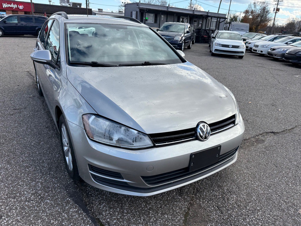 2017 Volkswagen Golf Image 25