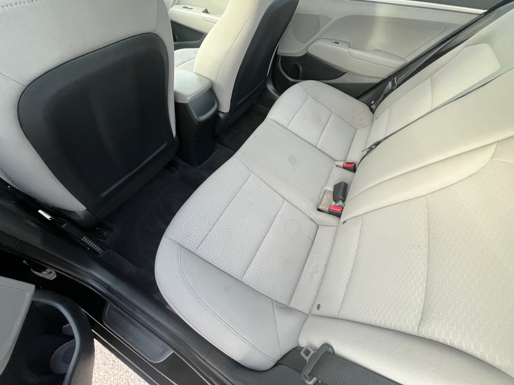 2019 Hyundai Elantra Image 12