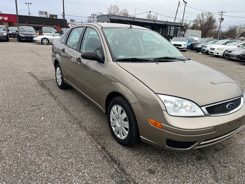 2005 Ford Focus Image 3