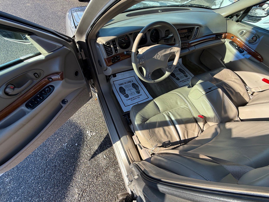 2002 Buick LeSabre Image 13