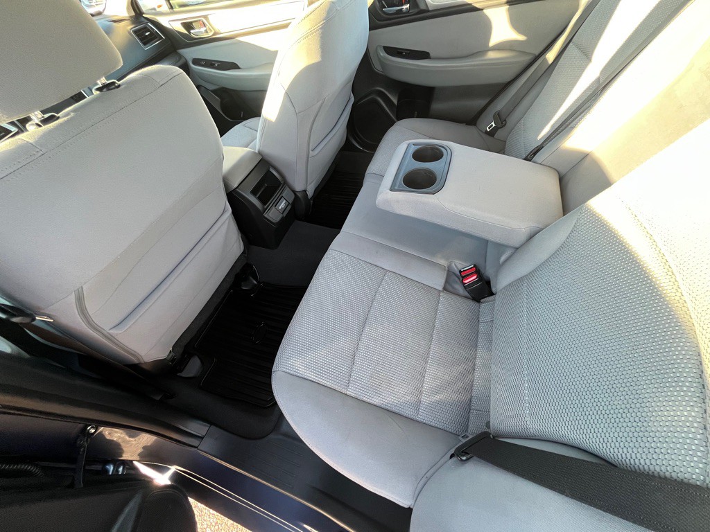 2018 Subaru Legacy Image 13