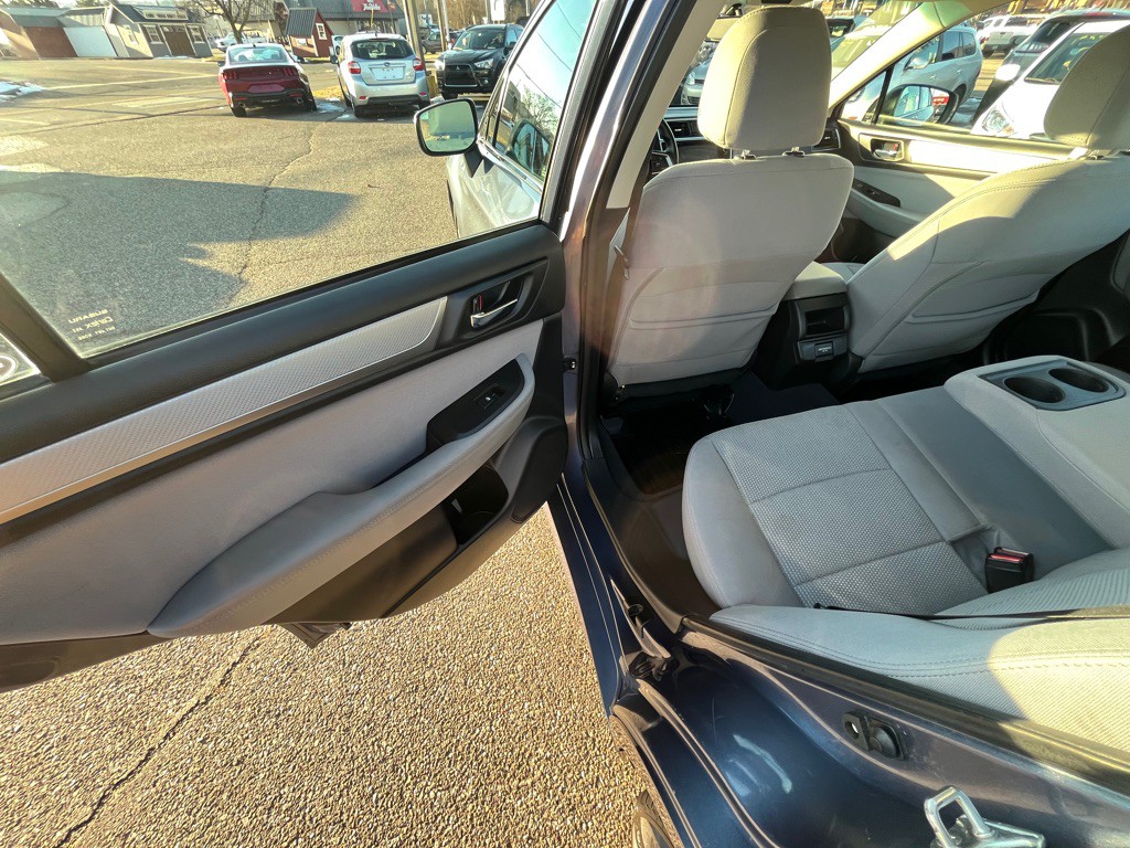 2018 Subaru Legacy Image 14