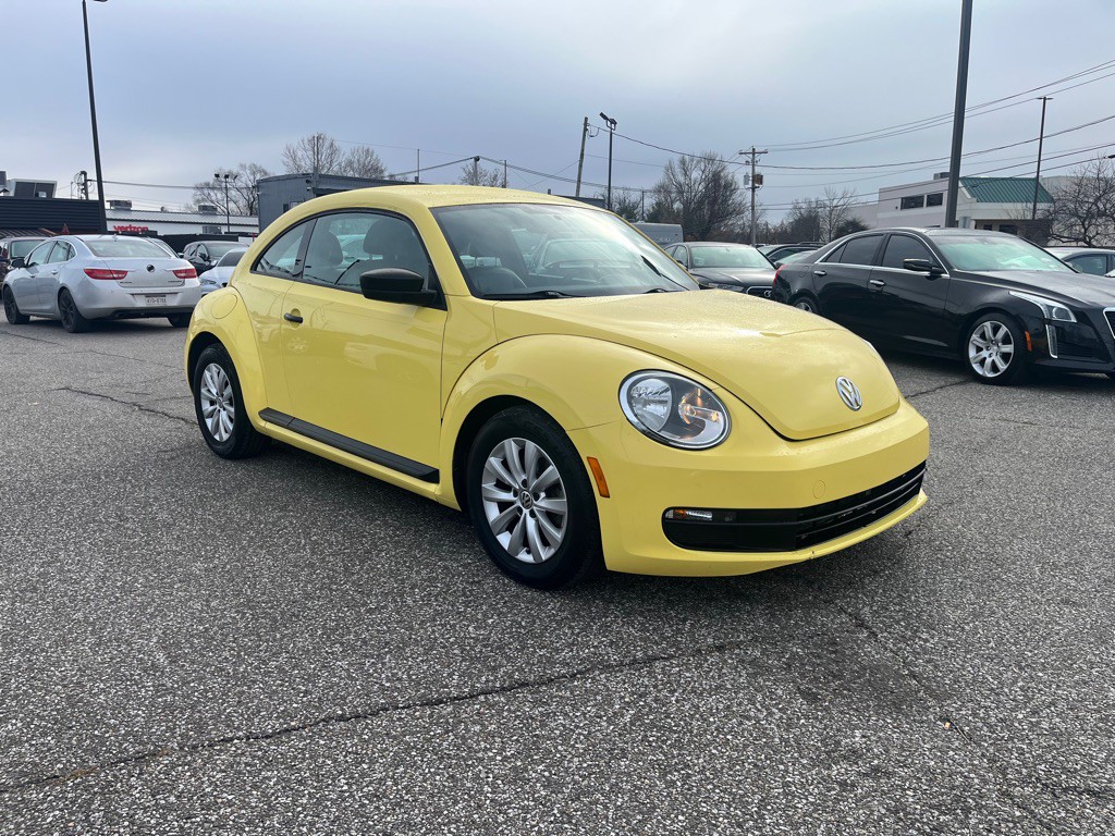2015 Volkswagen Beetle Image 3