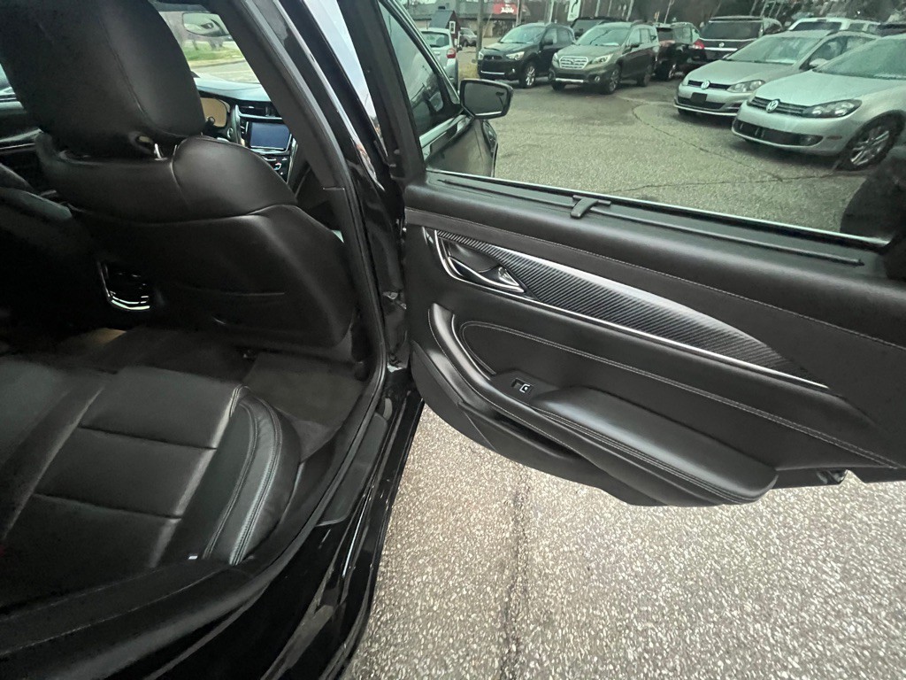 2015 Cadillac CTS Image 16