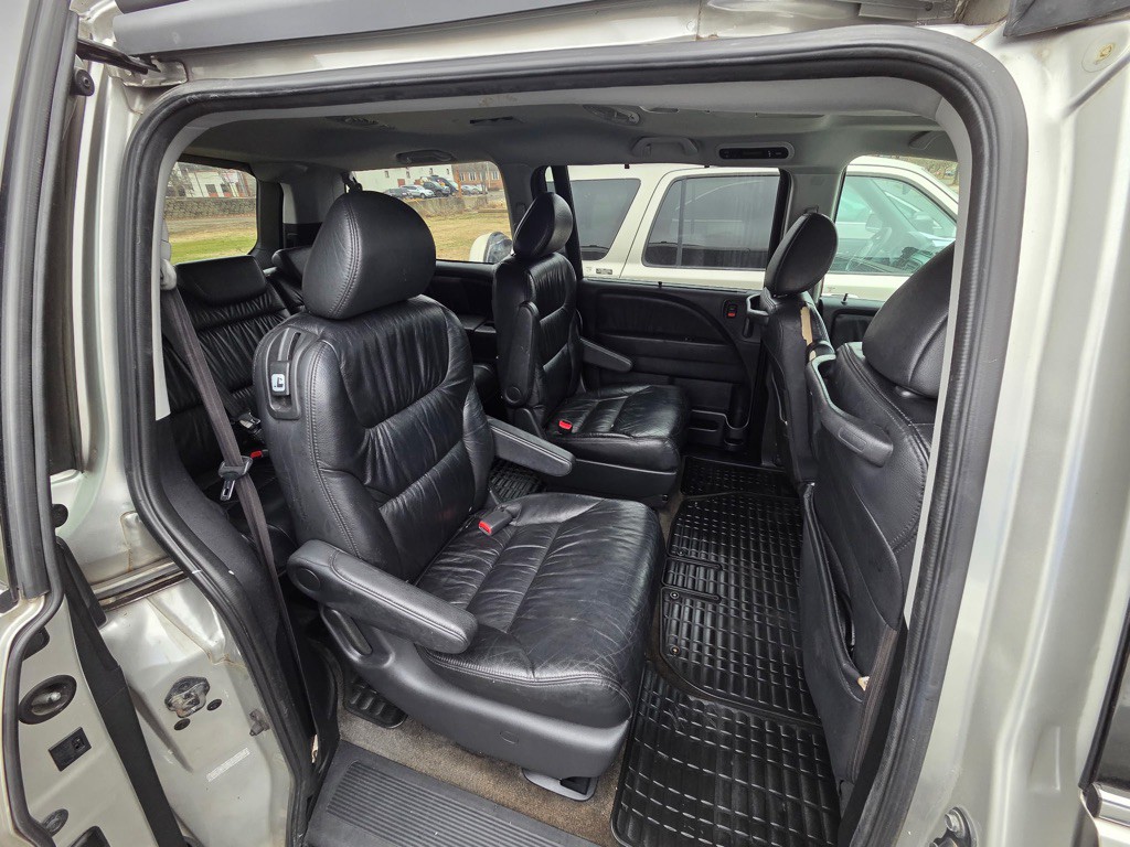 2008 Honda Odyssey Image 14