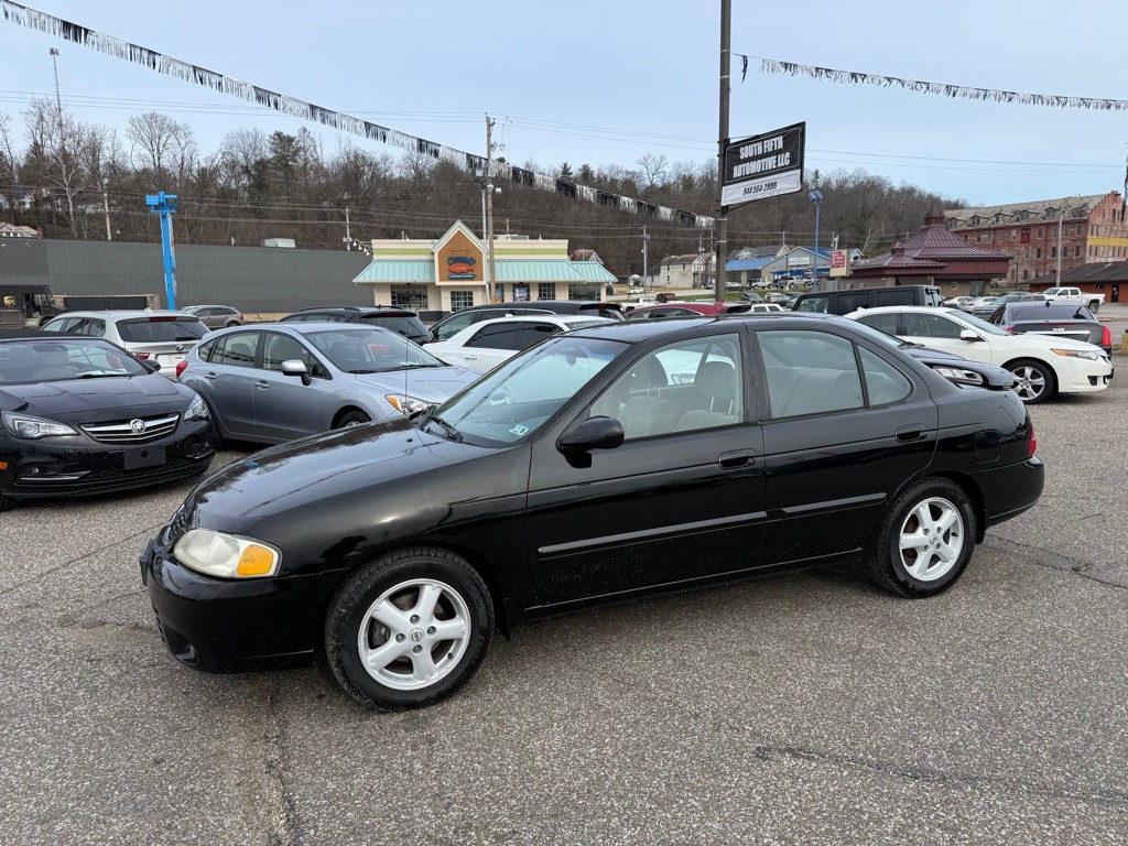 2002 Nissan Sentra Image 2