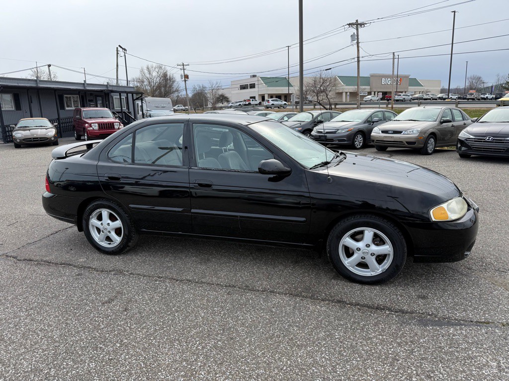 2002 Nissan Sentra Image 8