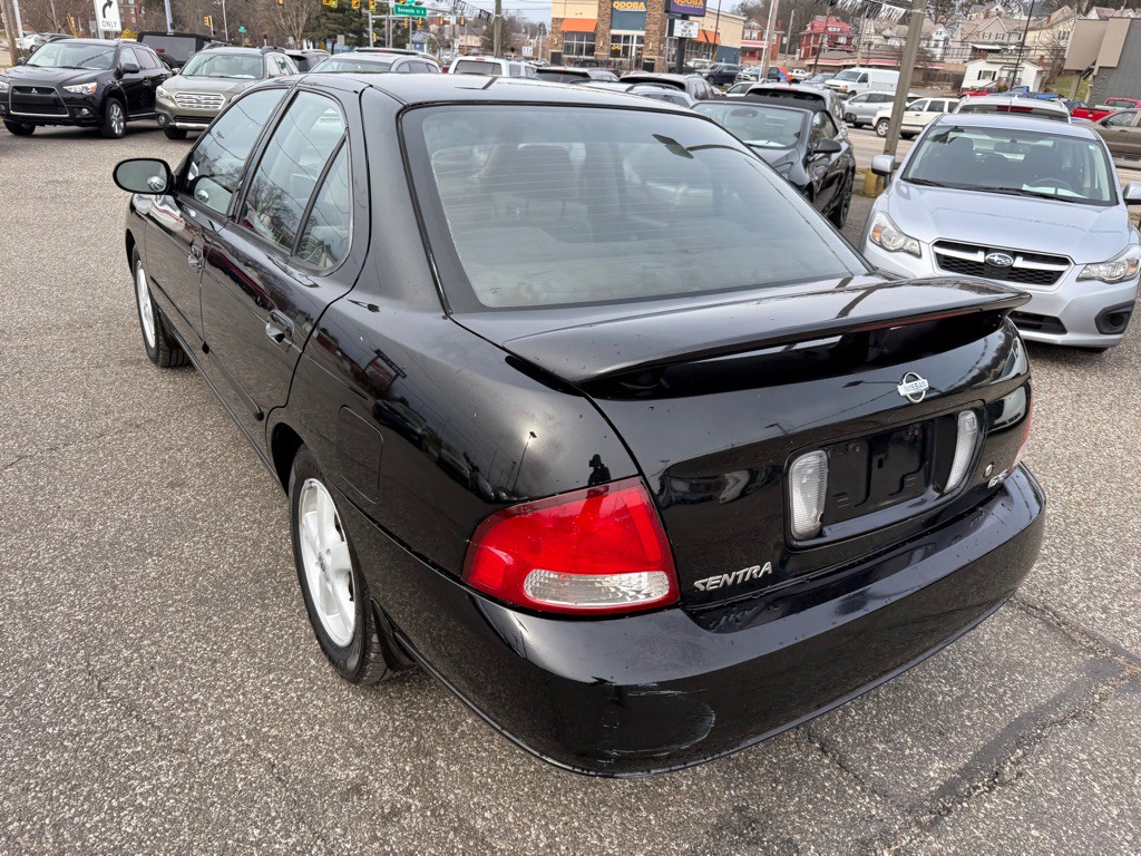 2002 Nissan Sentra Image 10