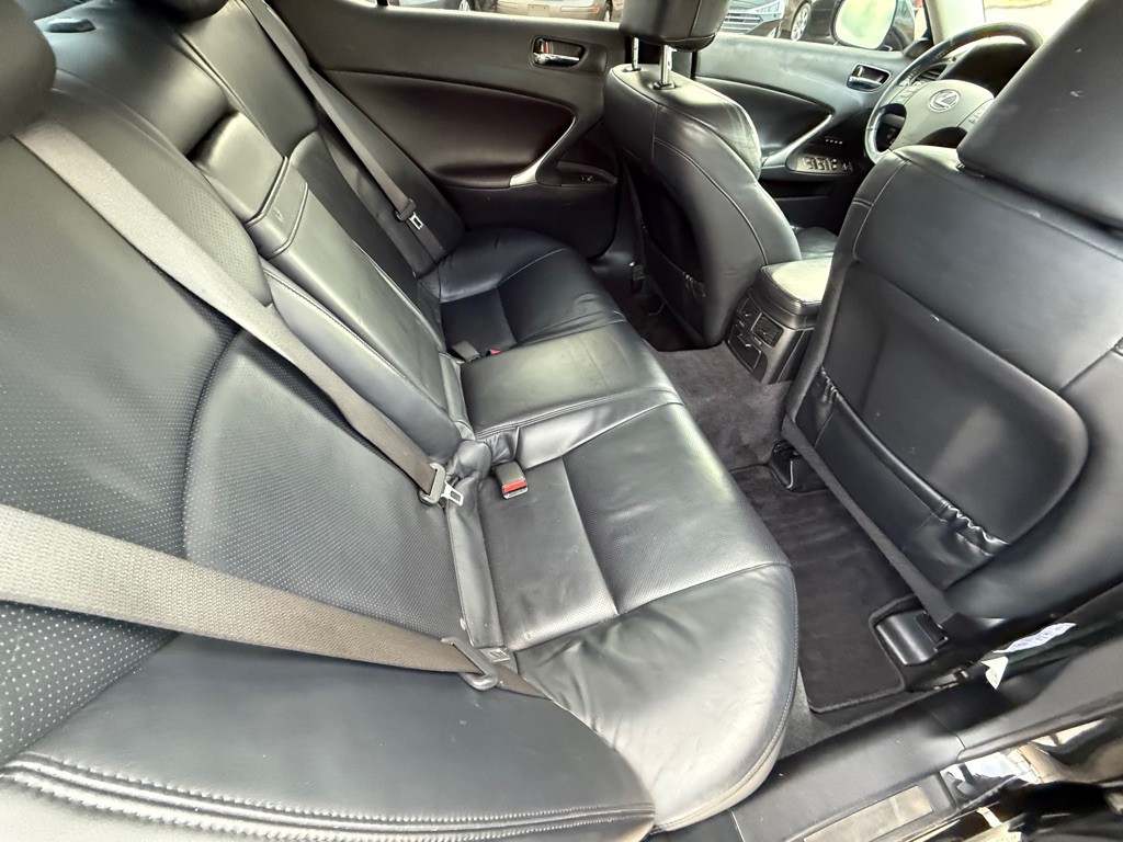 2008 Lexus IS Image 18