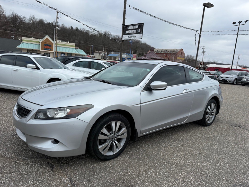 2010 Honda Accord Image 2
