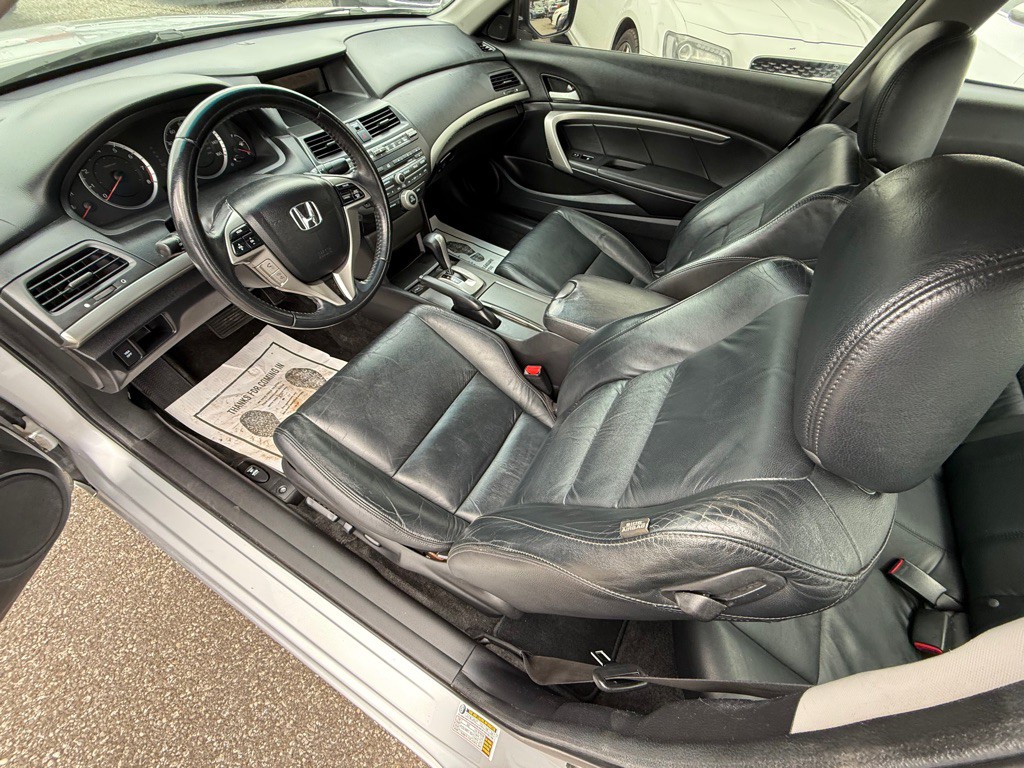2010 Honda Accord Image 14