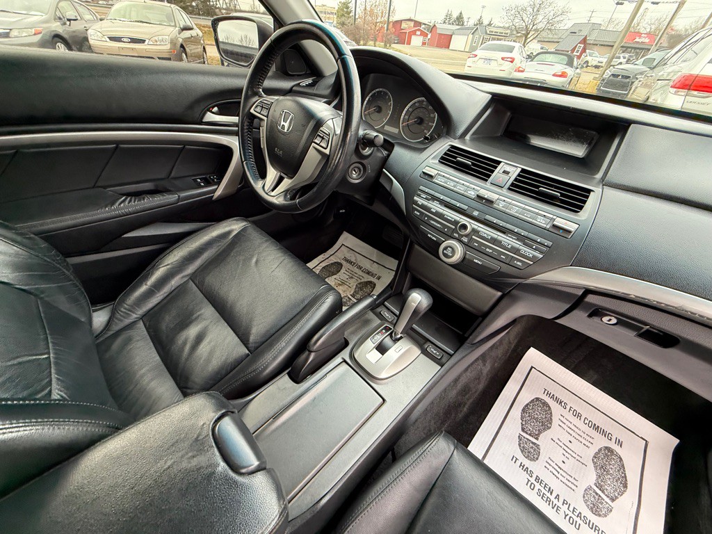 2010 Honda Accord Image 19