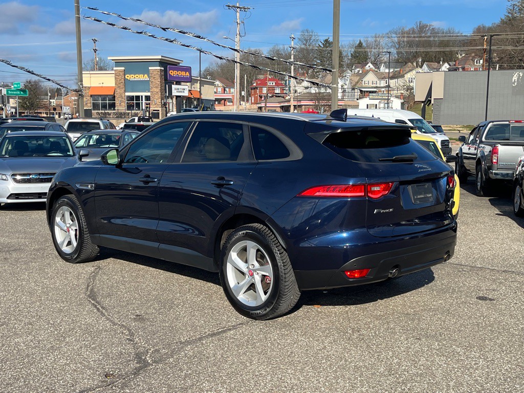 2018 Jaguar F-PACE Image 8