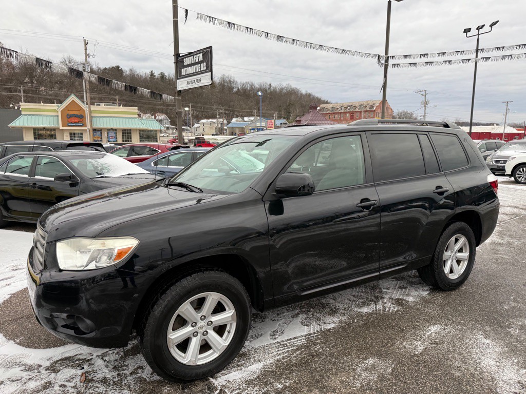 2010 Toyota Highlander Image 1