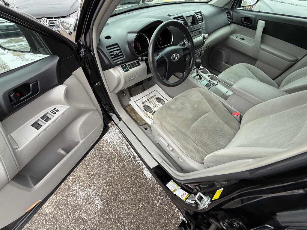 2010 Toyota Highlander Image 9