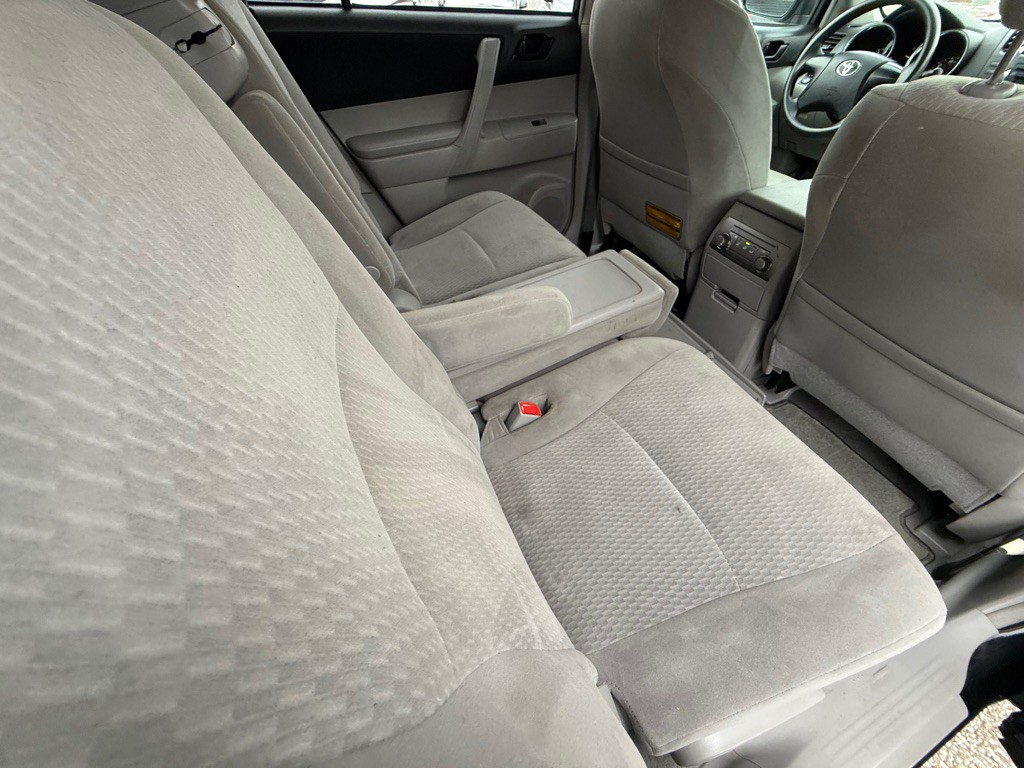 2010 Toyota Highlander Image 15