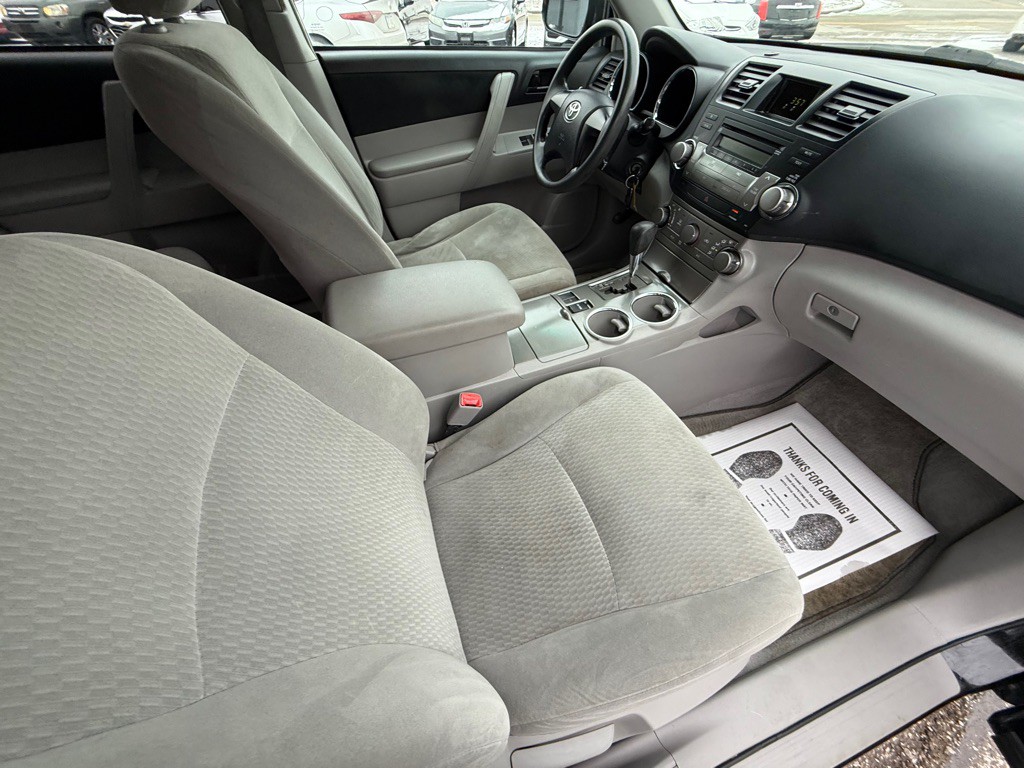 2010 Toyota Highlander Image 18