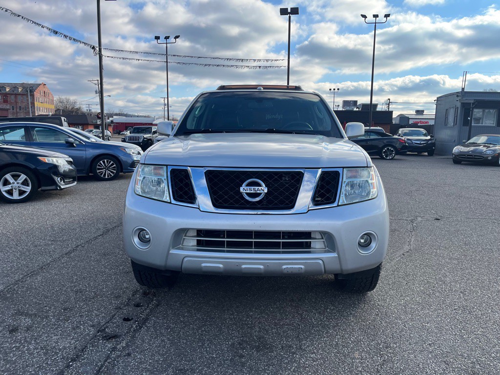 2011 Nissan Pathfinder Image 3