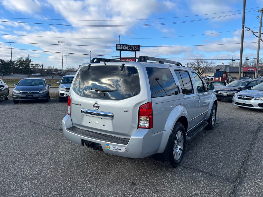 2011 Nissan Pathfinder Image 6