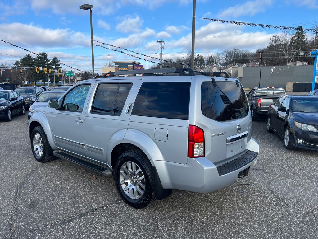 2011 Nissan Pathfinder Image 8