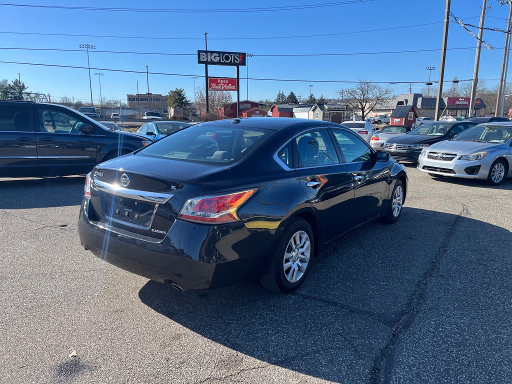 2015 Nissan Altima Image 6