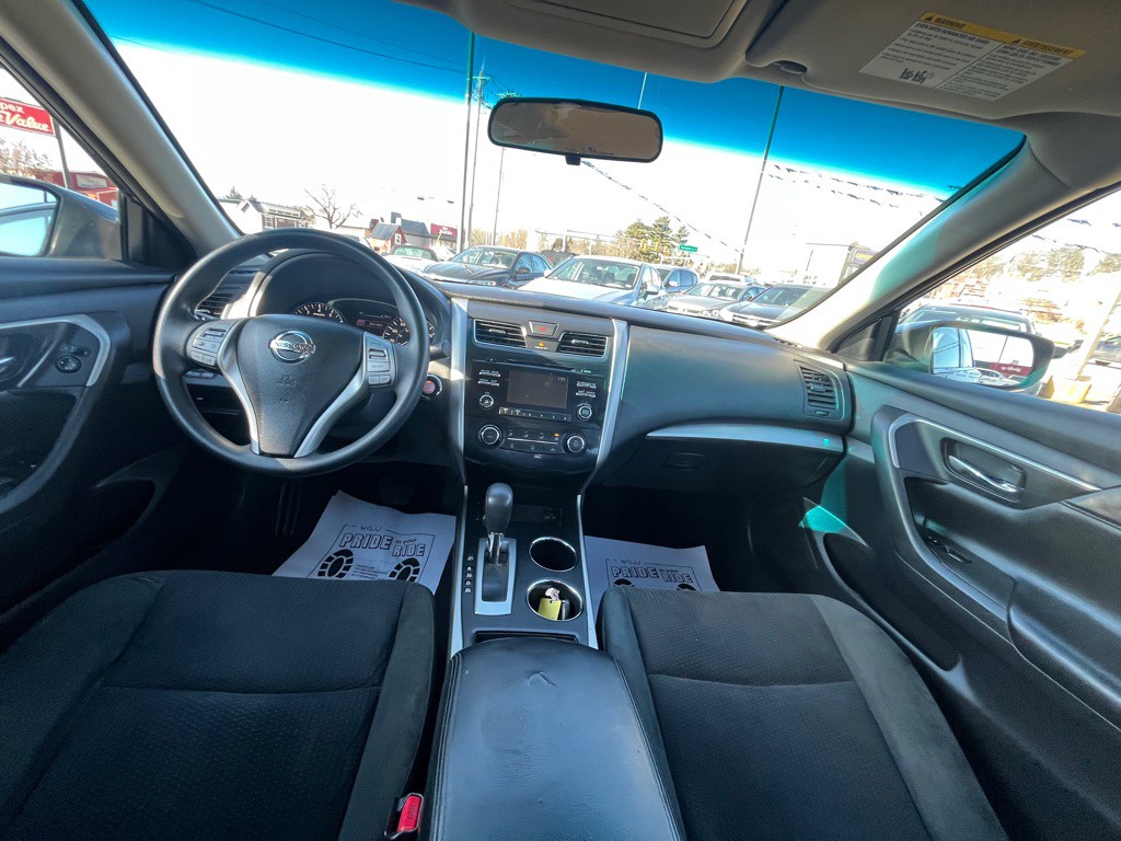 2015 Nissan Altima Image 12