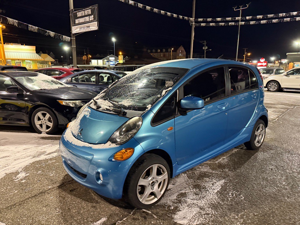 2014 Mitsubishi i-MiEV Image 2