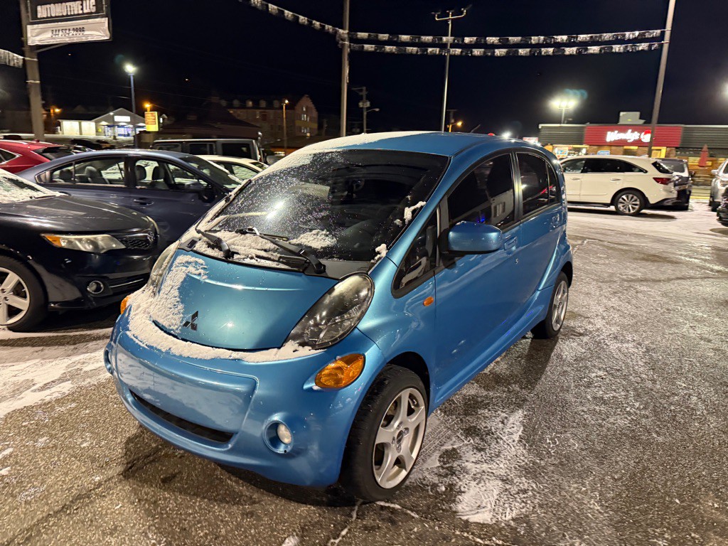 2014 Mitsubishi i-MiEV Image 3
