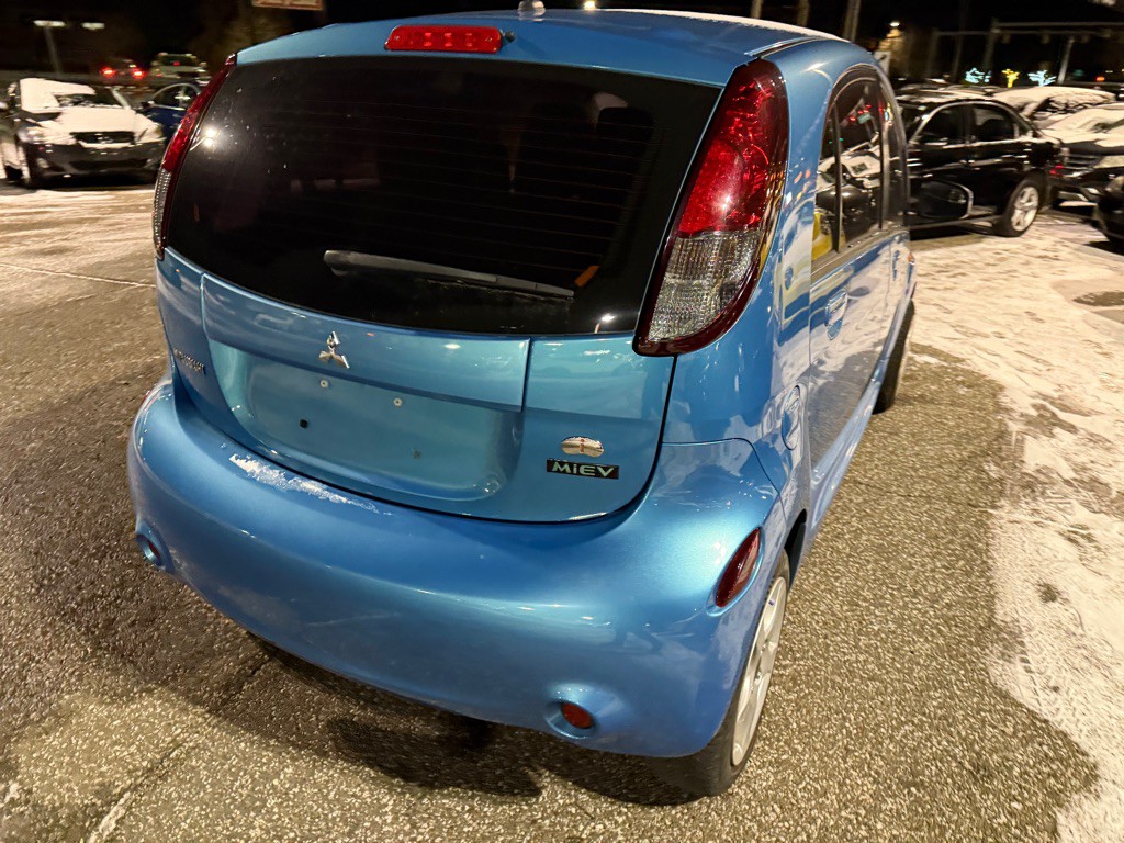 2014 Mitsubishi i-MiEV Image 7