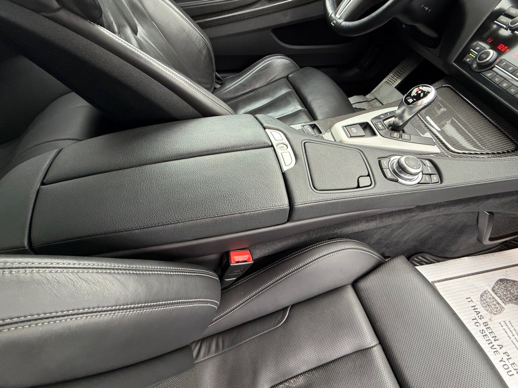 2013 BMW M6 Image 17