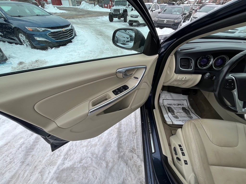 2013 Volvo S60 Image 11