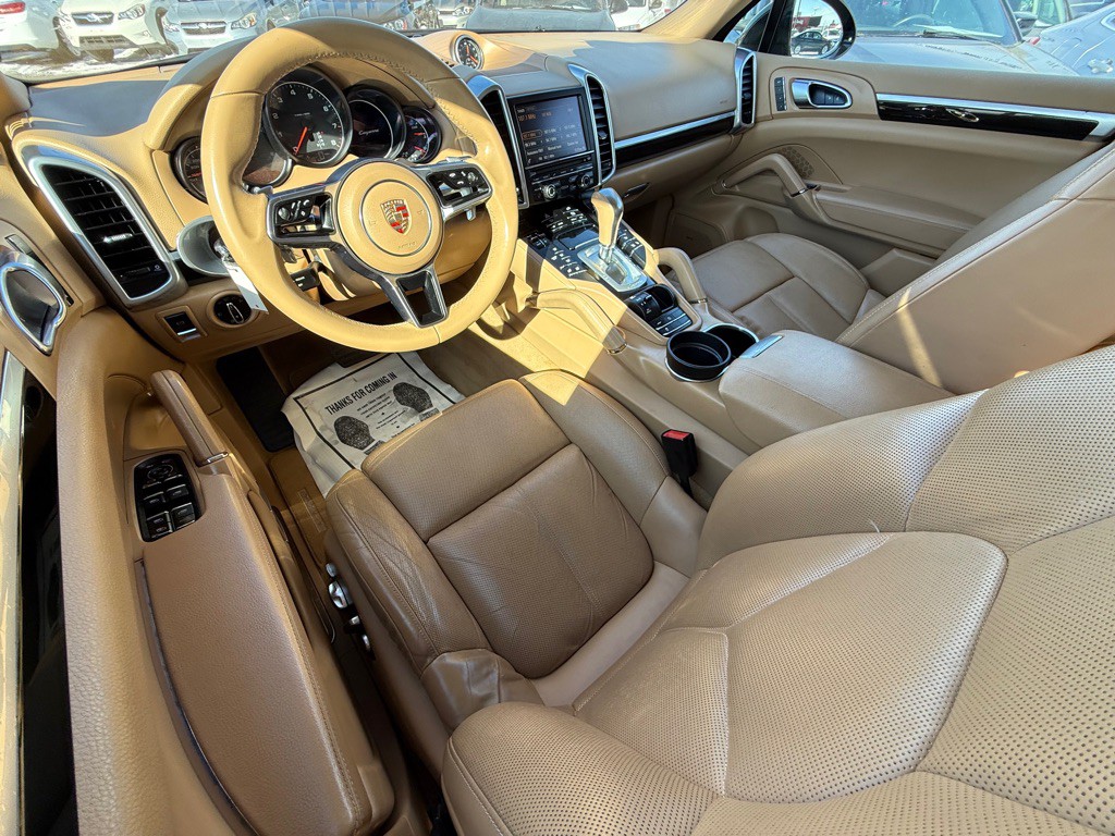 2016 Porsche Cayenne Image 14